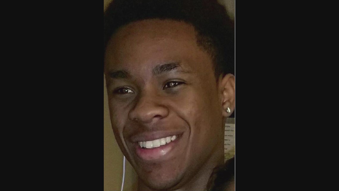 Amir Locke, 22yearold killed by Minneapolis police during noknock