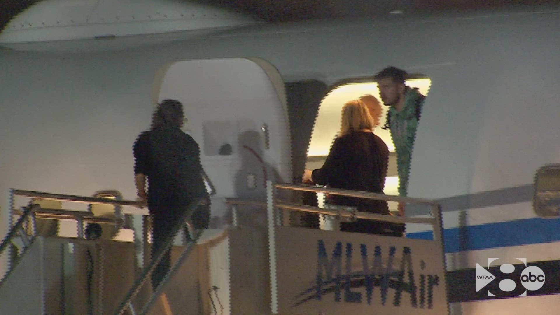The Dallas Mavericks arrived at Love Field overnight after their Game 6 win over the Utah Jazz.