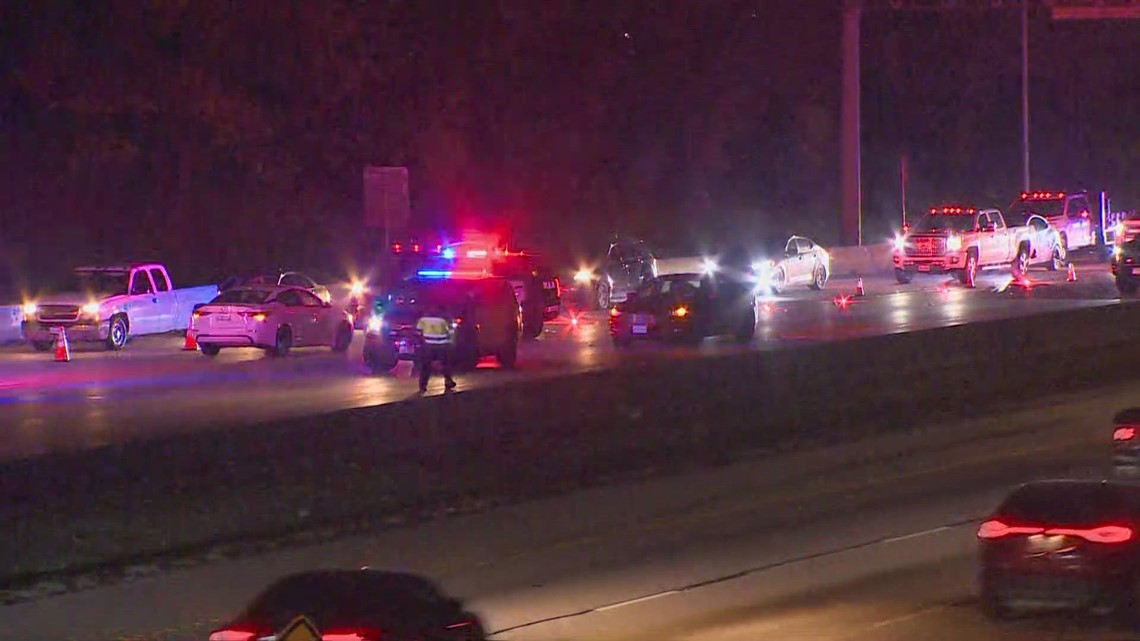 Police: Fatal crash causing traffic jam in Arlington - Vimarsana News