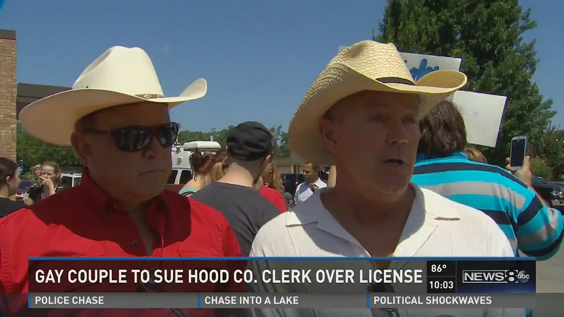 Gay couple to sue Hood Co. clerk over license | wfaa.com