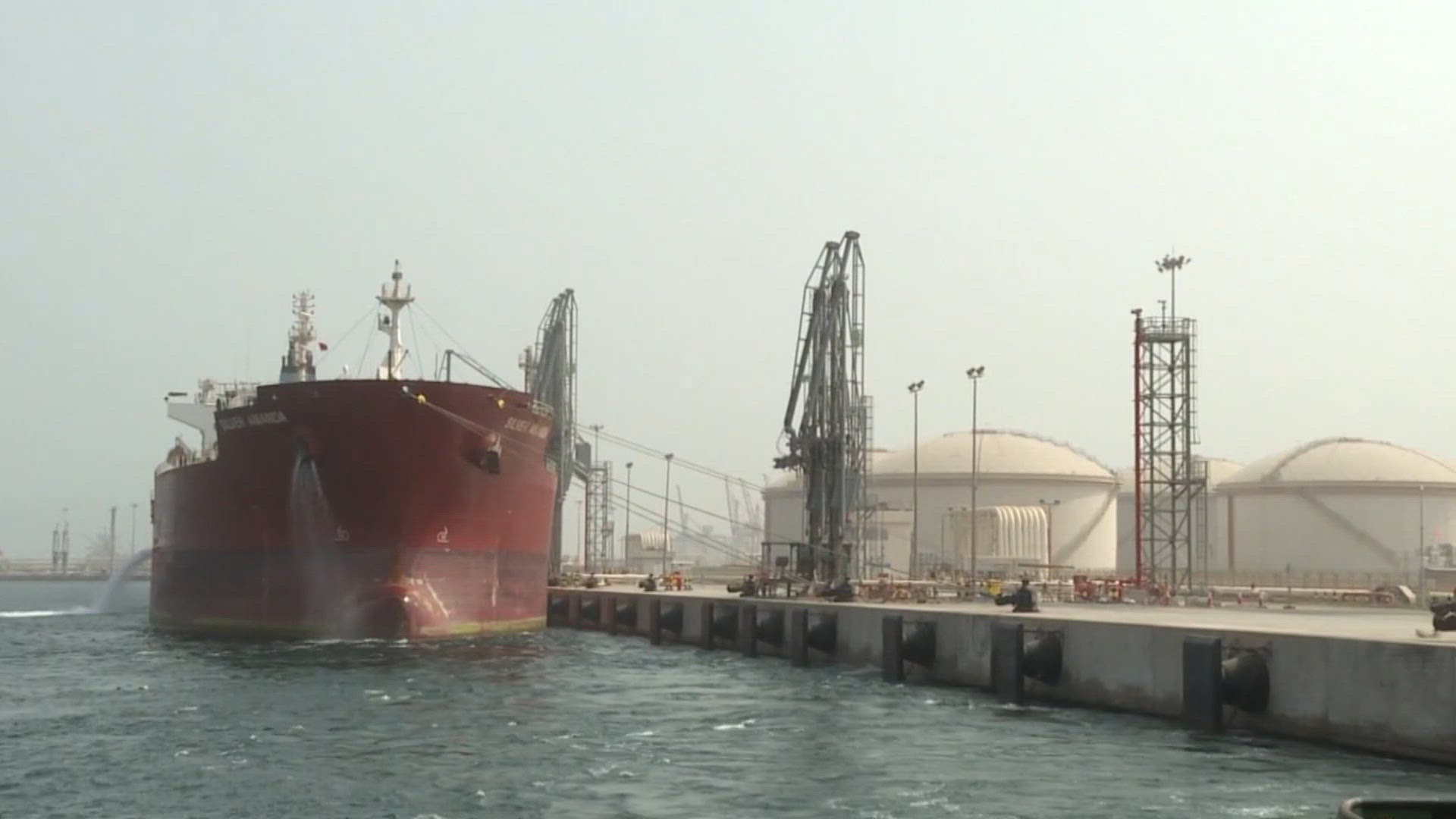 Trump threatens to blow up bridges, power plants in Iran if Strait of ...