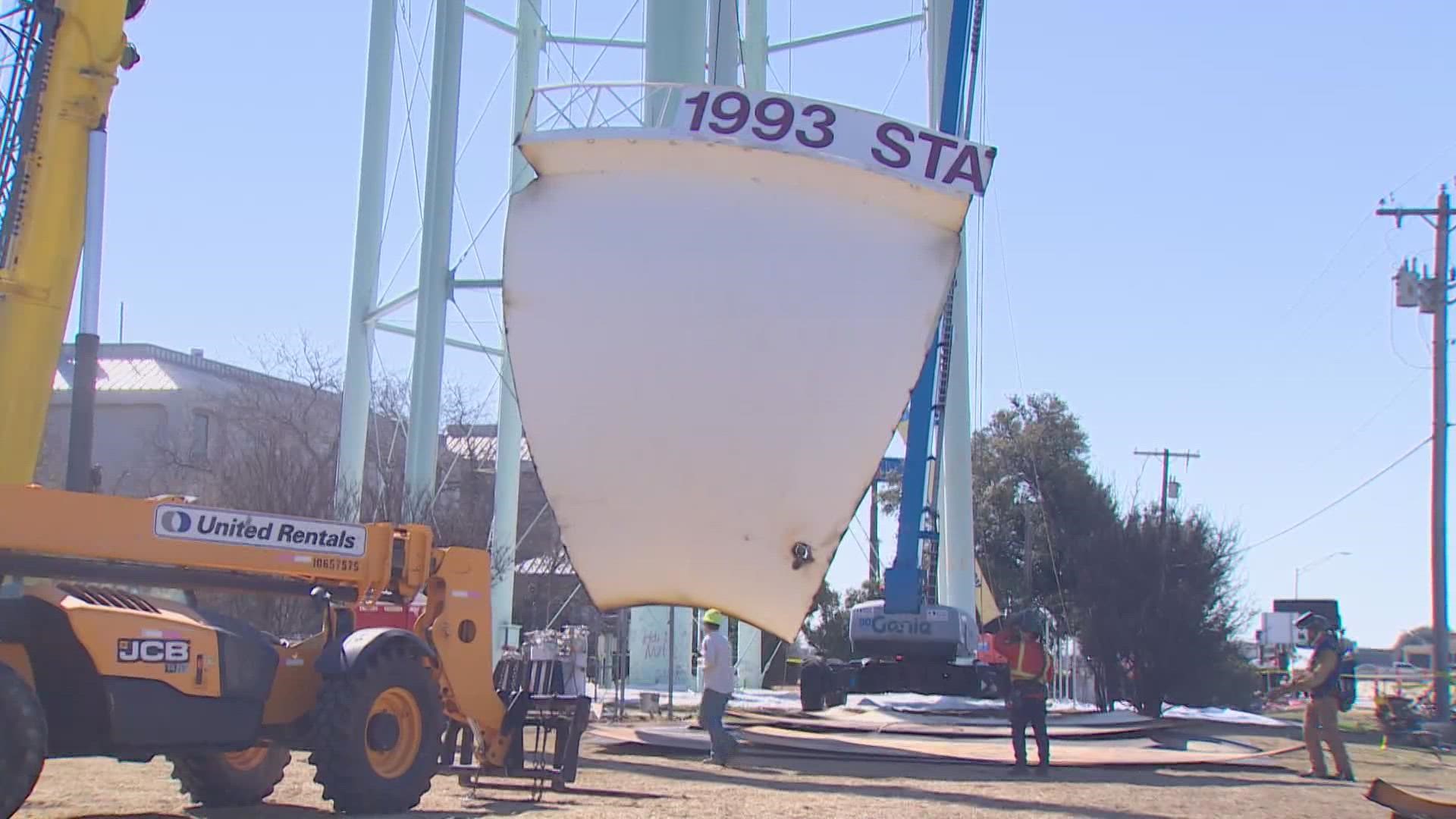 “You can’t help but look at it,” said Donald Lewallen, as he reminisced over the countless times he passed the Lewisville water tower along I-35.