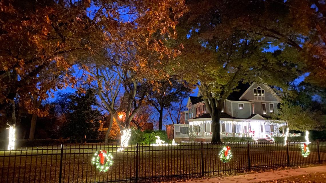 Best Christmas lights in DFW 2021