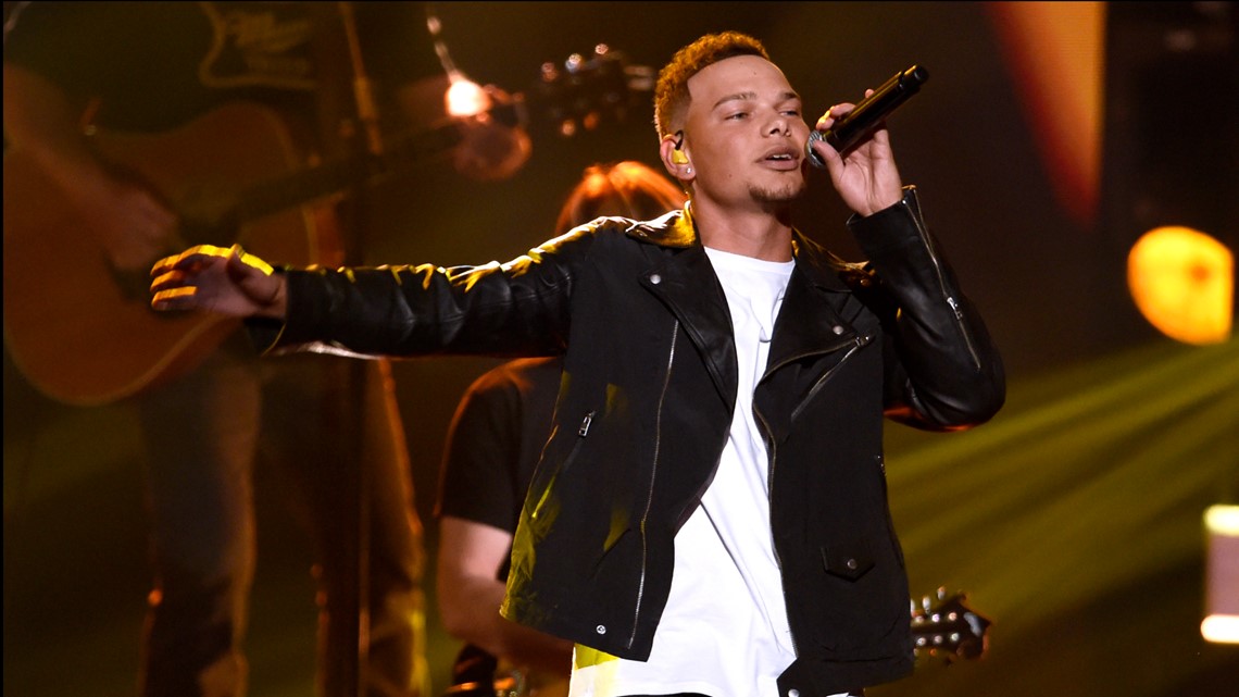 Kane Brown To Play Halftime Show At Dallas Cowboys Thanksgiving Day Game 