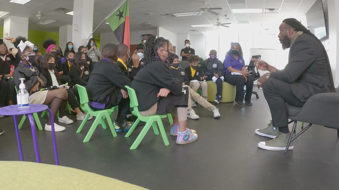 Black History Month WWE star Booker T. visits Oak Cliff students - Vimarsana News