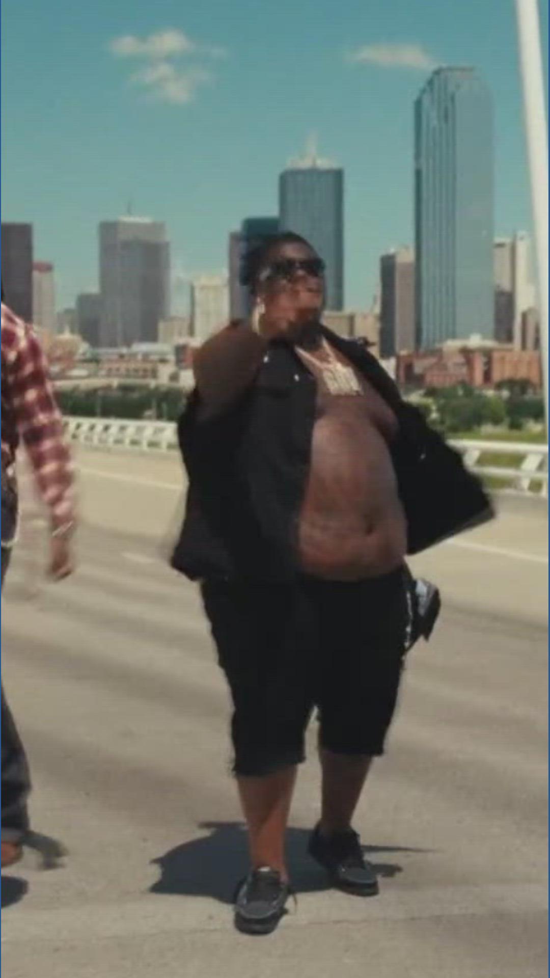 Country-rap duo creates Dallas traffic spectacle for new music