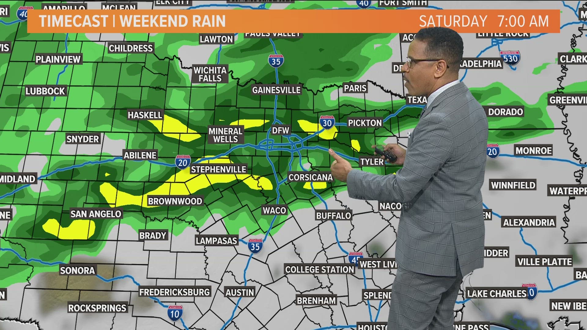 Greg Fields takes a look at the DFW weather forecast for this weekend.