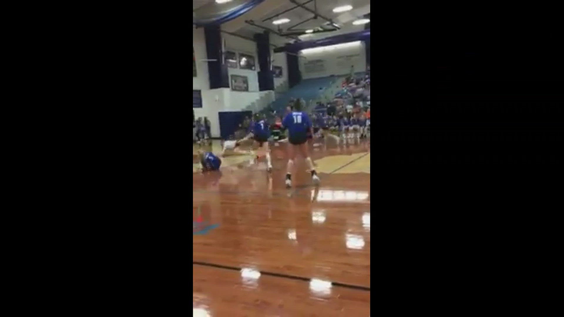 Decatur volleyball captain delivers most acrobatic save of the season