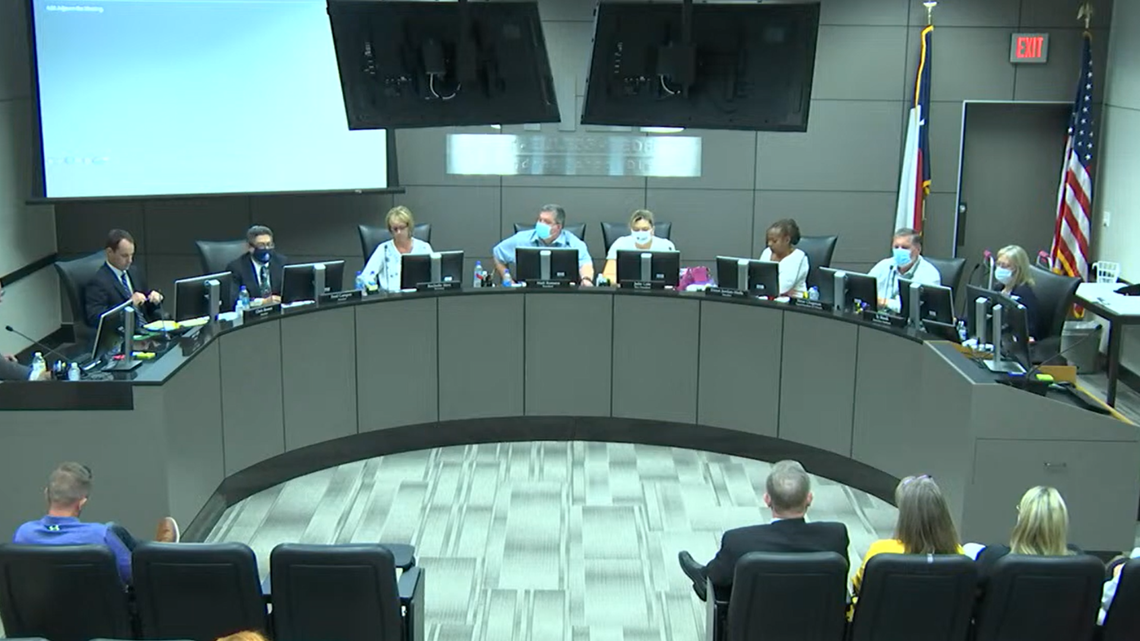 HEB ISD school board votes to turn down temporary mask mandate | wfaa.com