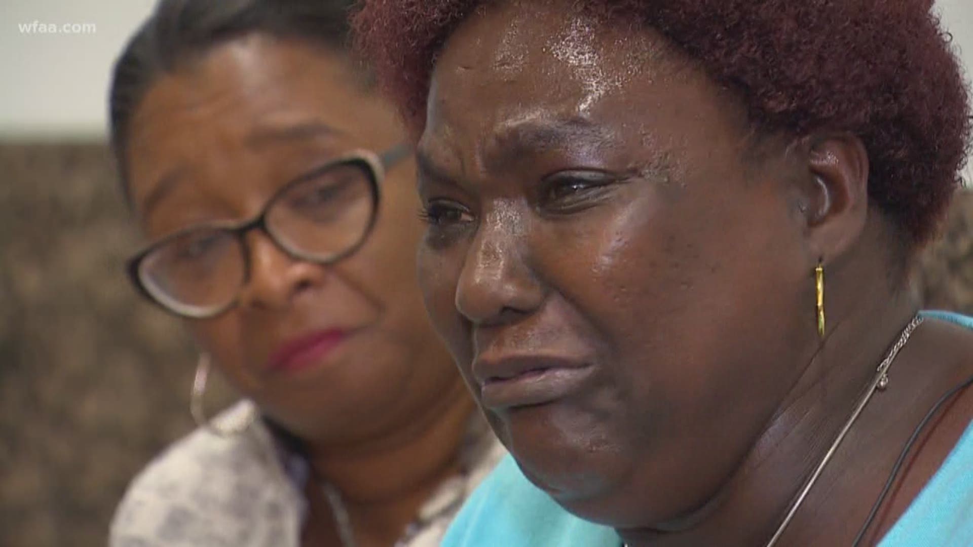 Several mothers whose sons killed by police officers surrounded Botham Jean's family in court. They share a pain through their son's stories.