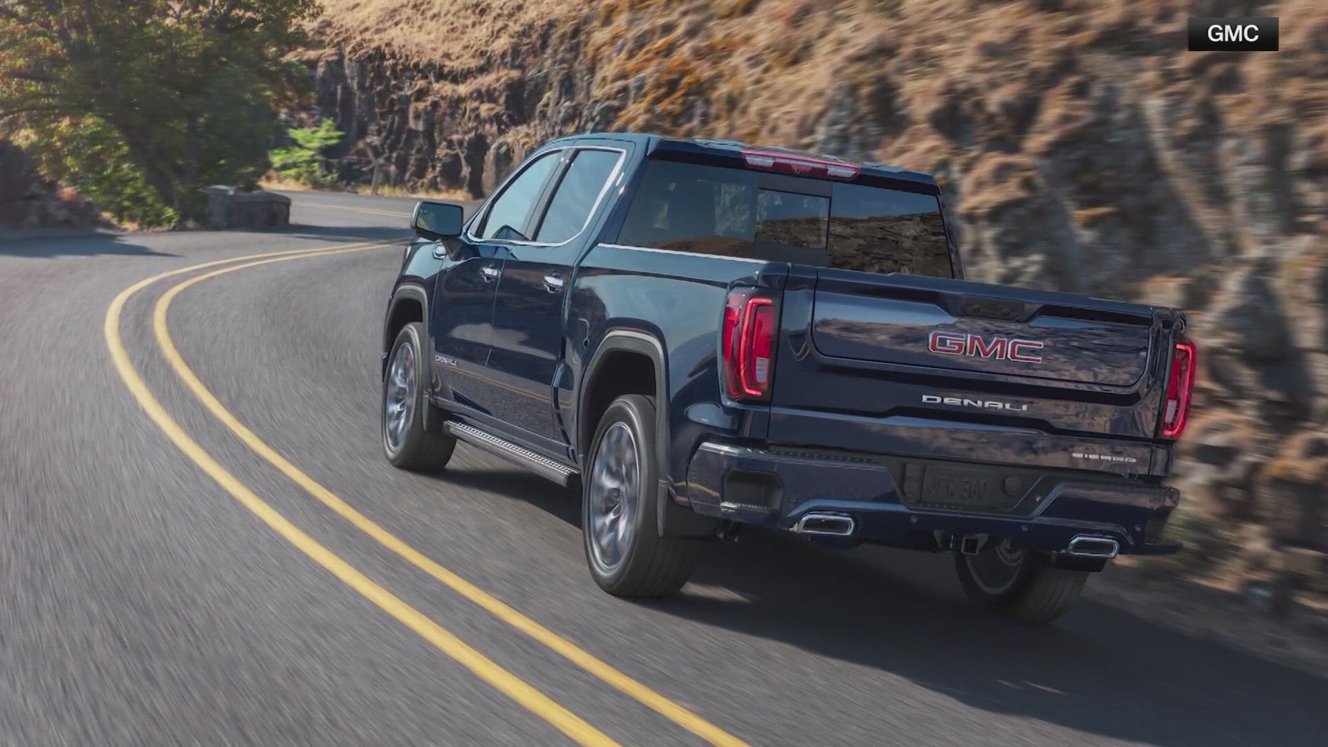 GM recall Some heavyduty pickup tailgates can open unexpectedly