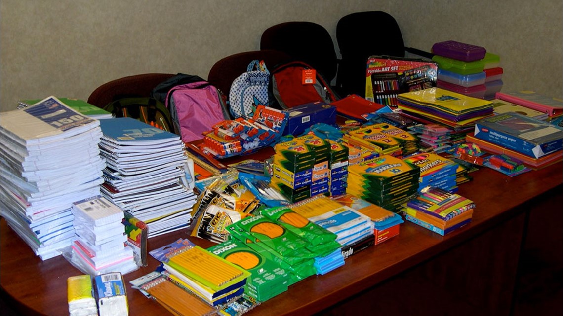 Dallas ISD students to receive free school supplies at Mayor's