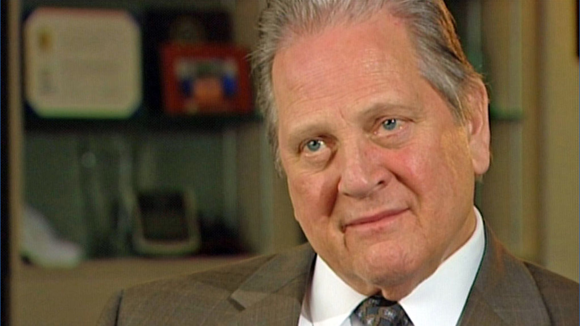 Former Arlington Mayor Dr. Robert Cluck dies; visionary leader behind AT&T Stadium