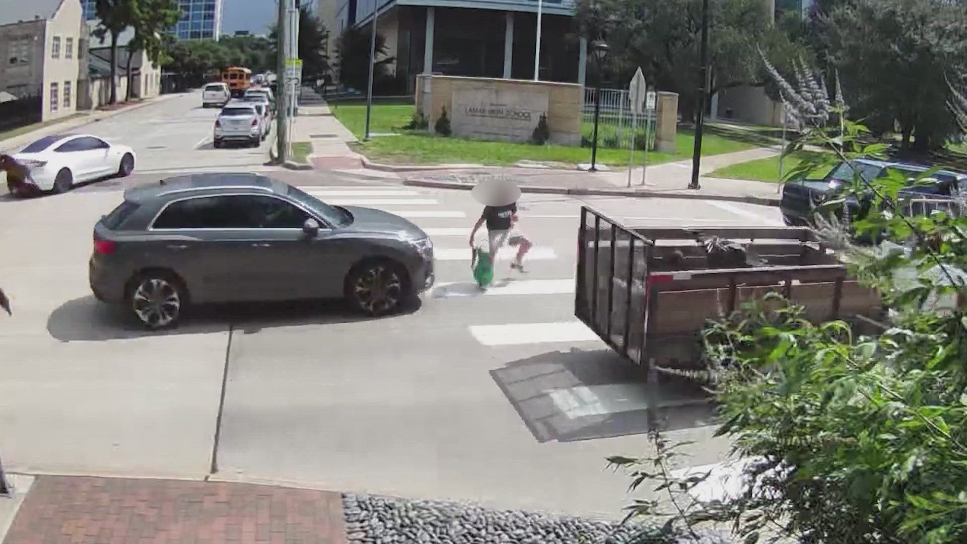 Houston student hit by an SUV while crossing a road | wfaa.com