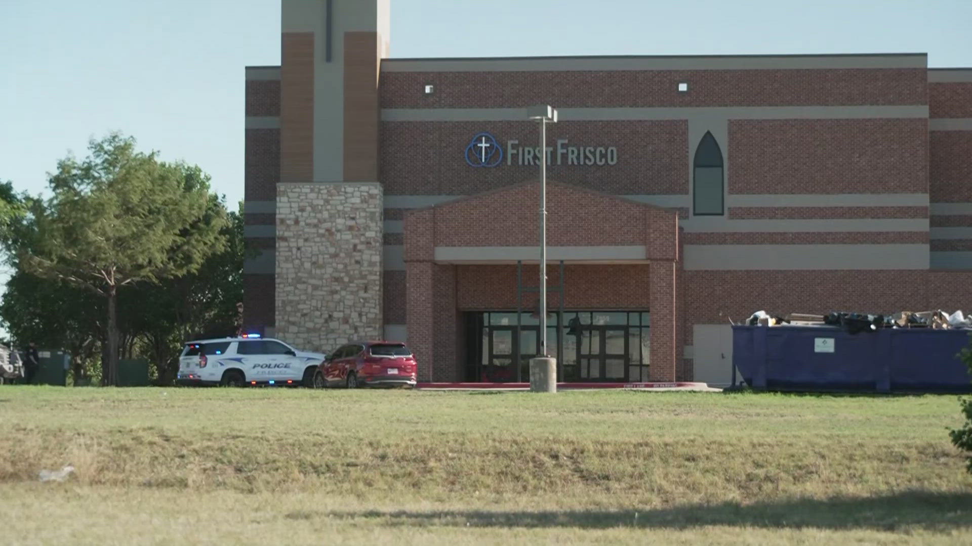 The church is located near Stonebrook Parkway and Preston Road.