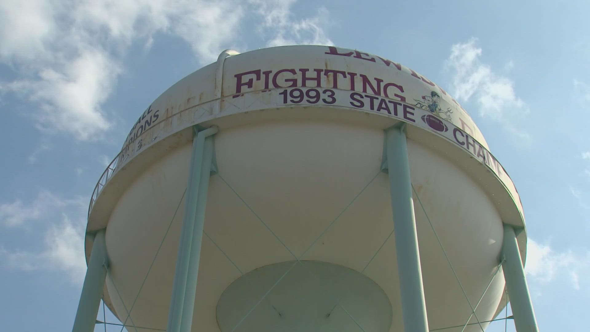 The sights and sounds from a final gathering at Lewisville's iconic water tower.