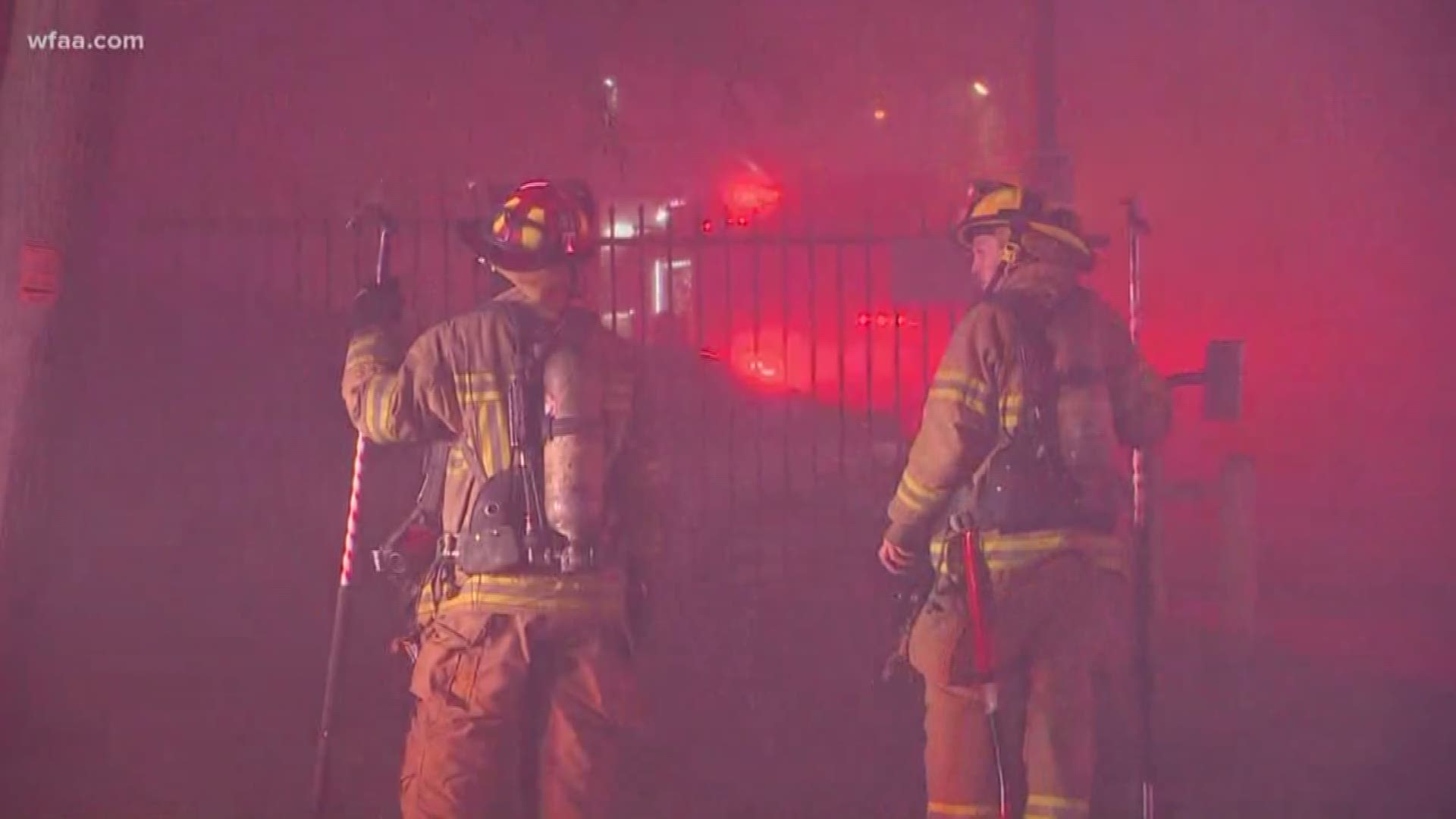 Firefighters battle 3-alarm fire in Dallas