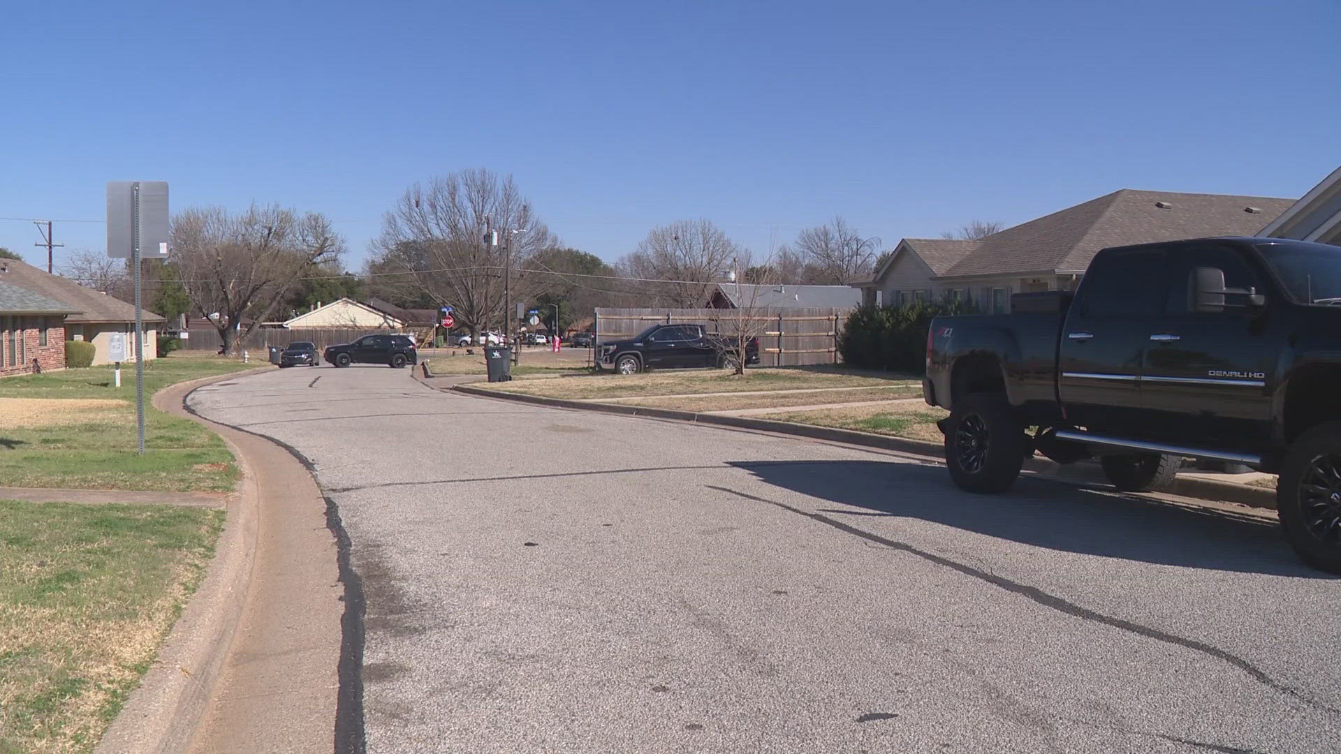 14-year-old boy shot, killed after gun goes off in Arlington home ...