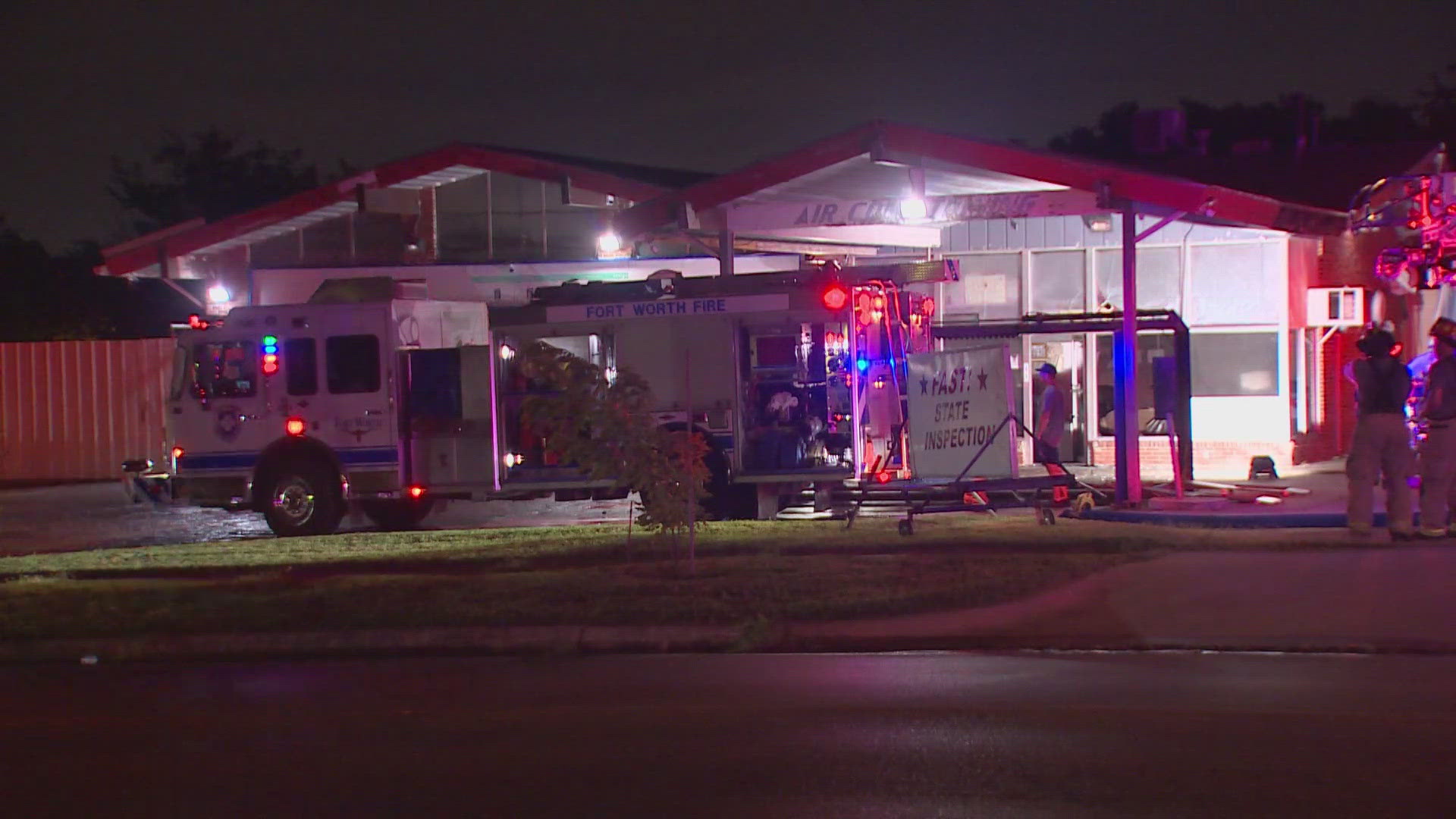 Fort Worth investigating fire at an autobody shop | wfaa.com