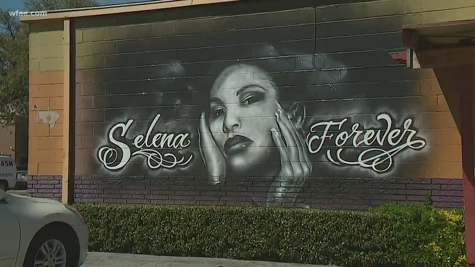 'Anything for Selanas' Restaurant in Oak Cliff transformed into living Selena memorial