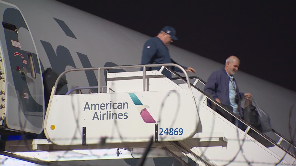 Dallas Cowboys arrive home after huge playoff win at Tampa Bay