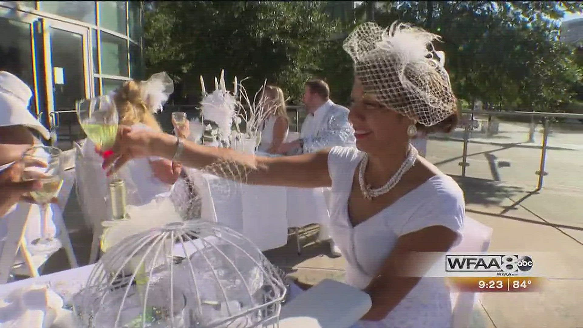 Diner en Blanc