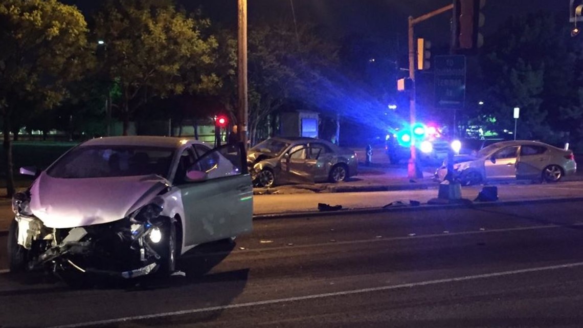 5 injured in suspected drunk driving crash in Dallas | wfaa.com