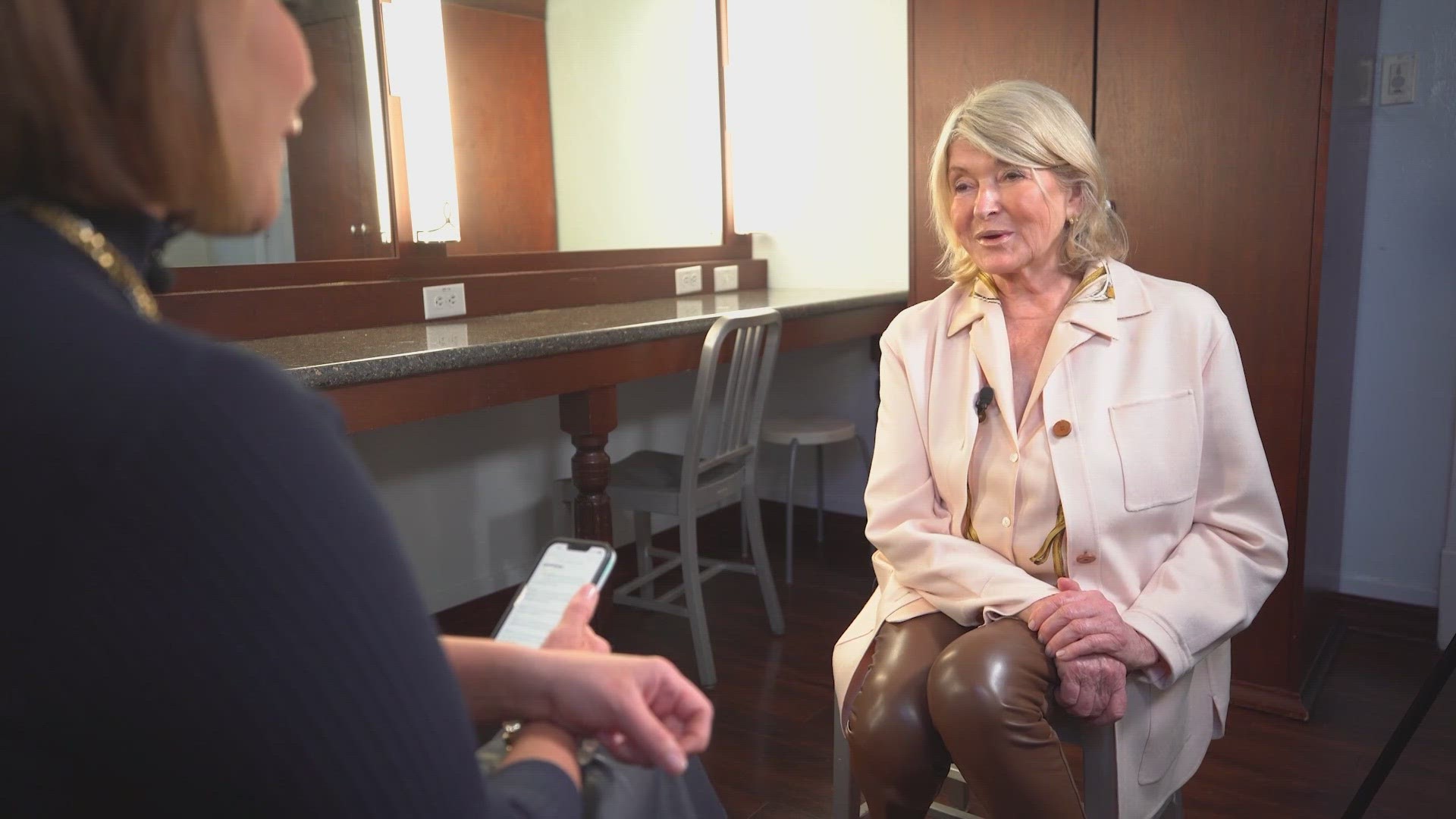 WFAA Daybreak anchor Kara Sewell sits down with domestic goddess and business mogul Martha Stewart for a chat about entrepreneurialism and change.