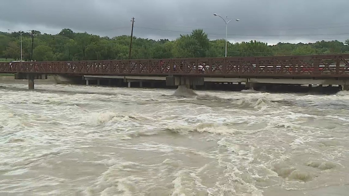 RAW: Rushing floodwaters at White Rock Lake | wfaa.com