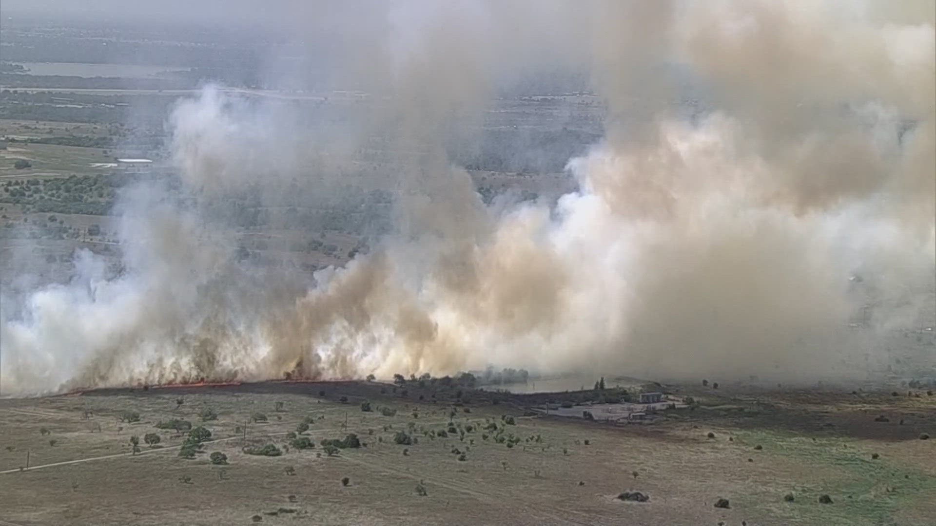 The fire happened near Fort Worth and Saginaw and produced large, thick smoke in the area.