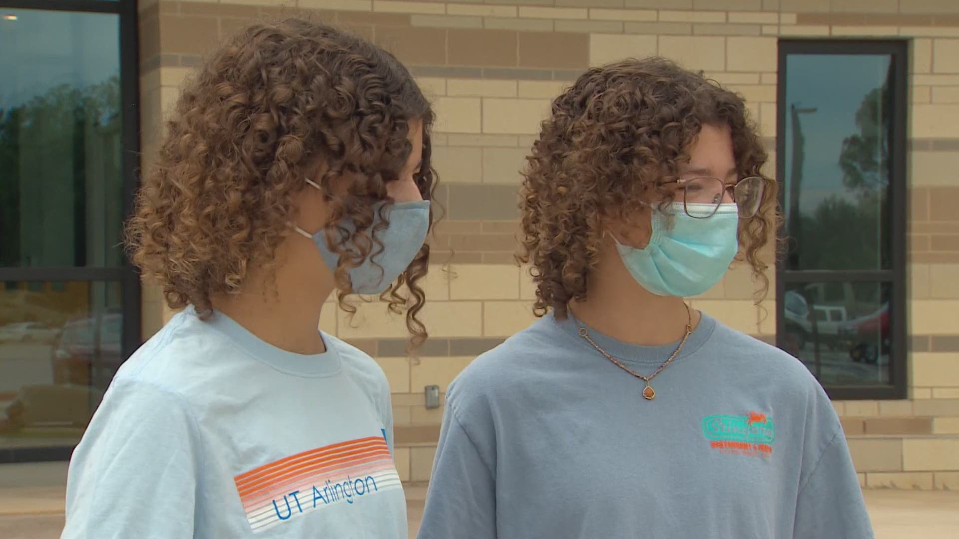 Arlington ISD vaccinated students at a clinic Monday, the same day Dallas ISD bussed high schoolers to vaccine sites for their first COVID shot.