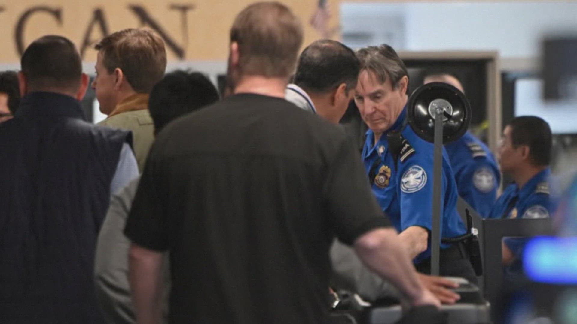 TSA agents expected to receive a paycheck today, and will be paid ...