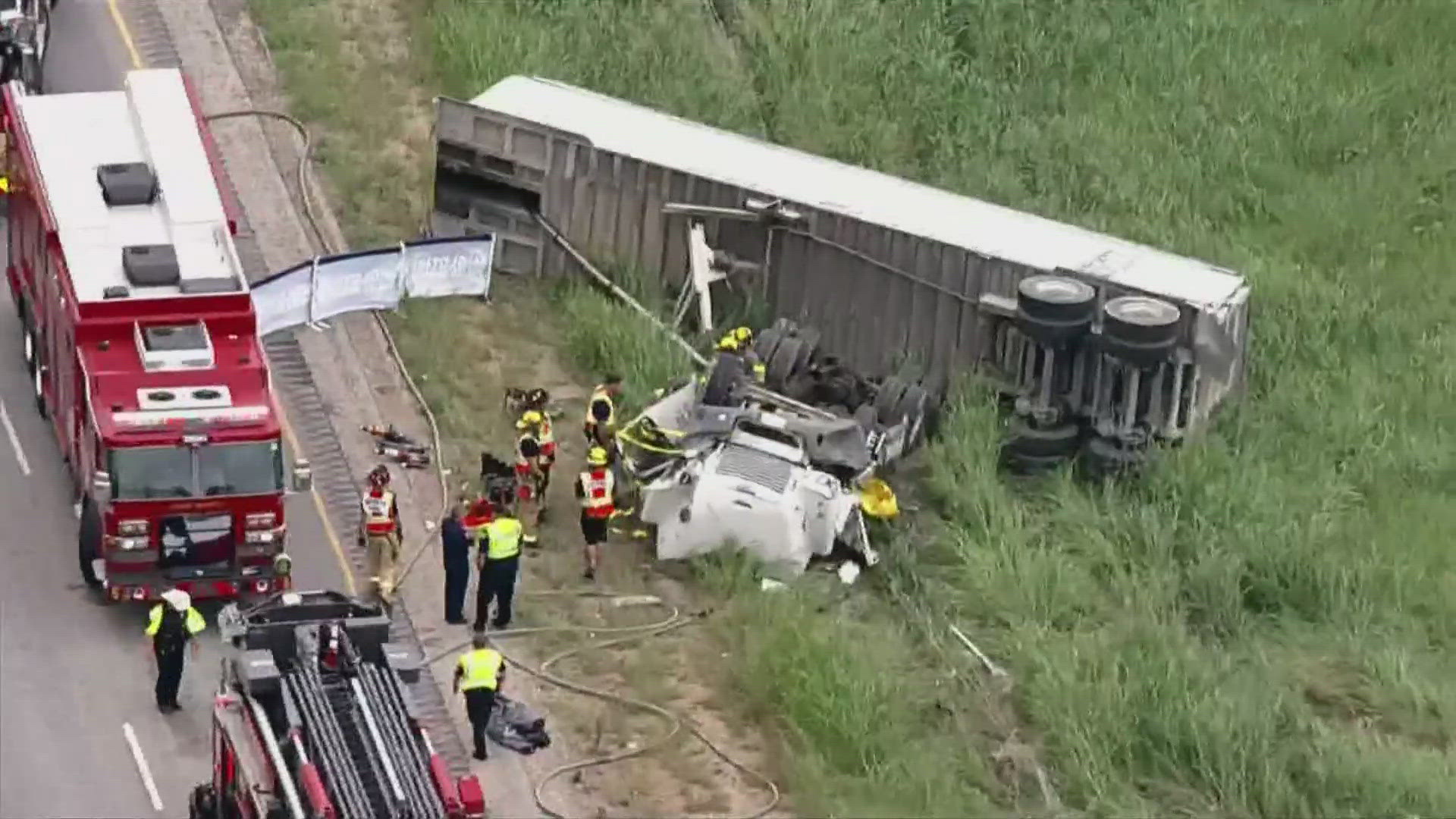 One person is dead after a crash on U.S. 287 in North Texas, officials say.
