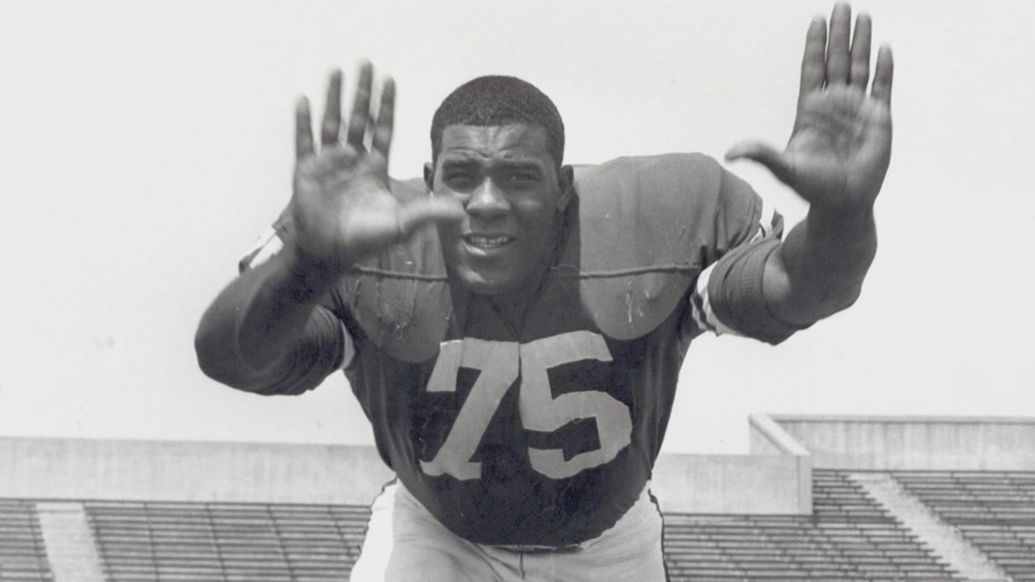 Mean Joe Greene reflects on life, loss and the Dallas Cowboys, Pro