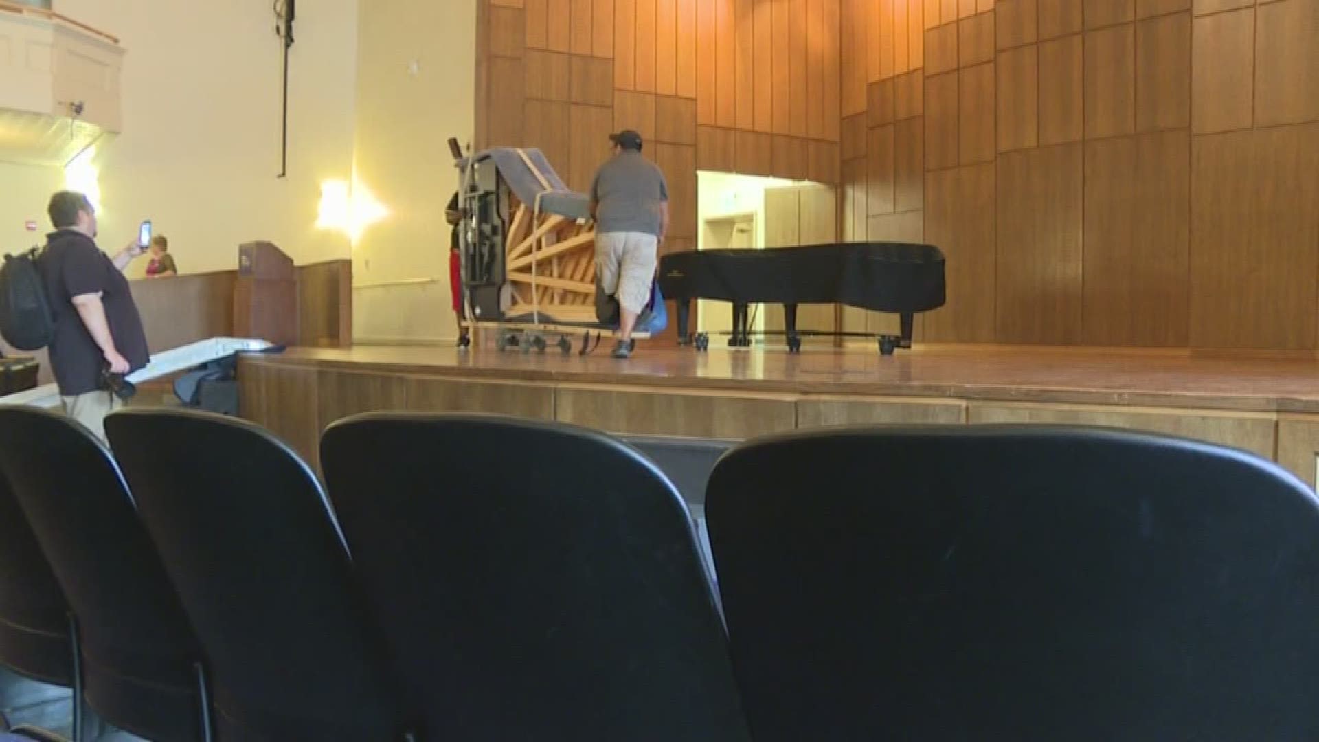 Prized piano arrives at Texas Wesleyan University 