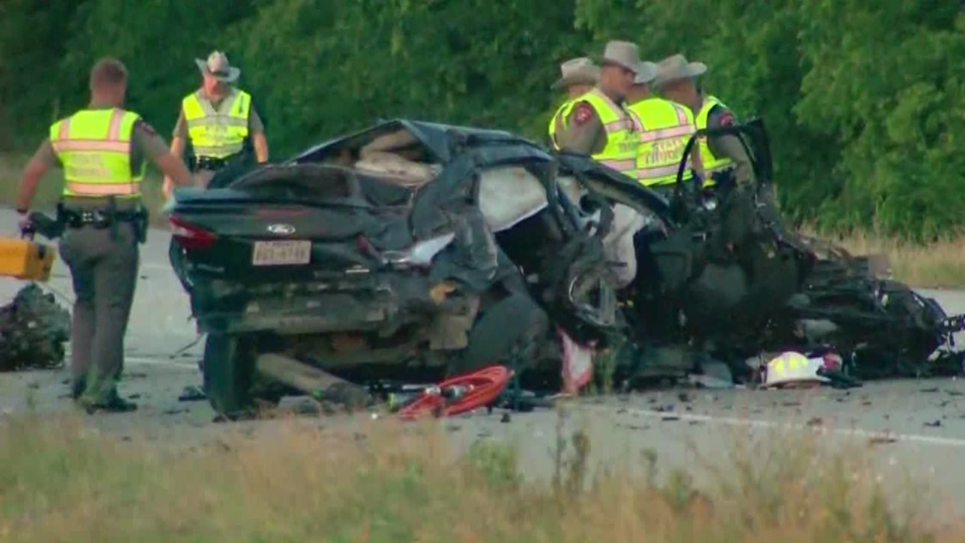 Video shows mangled wreckage of car after fatal Kendall crash