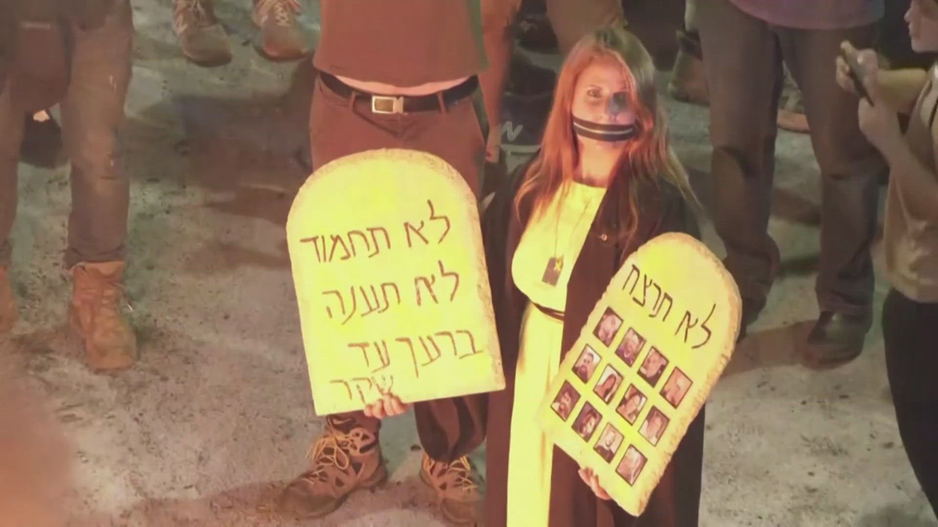 Several hostages from the Oct. 7 attack have been killed. Now, Israeli citizens are protesting their government, calling on Netanyahu for a ceasefire.