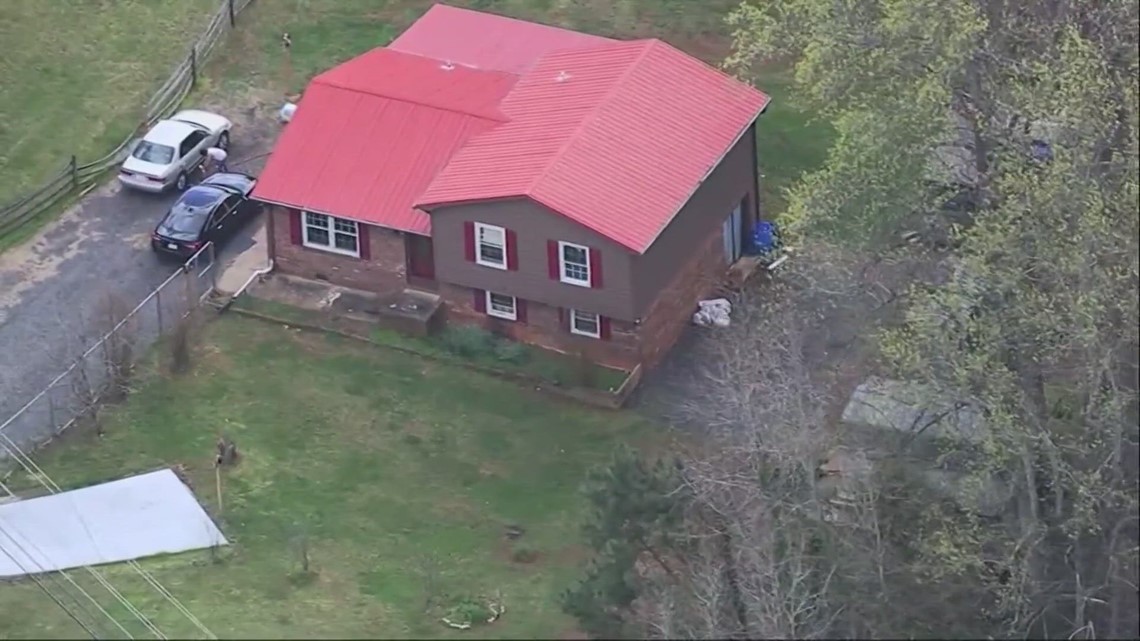 Missing Texas teen girl found locked in North Carolina shed | wfaa.com