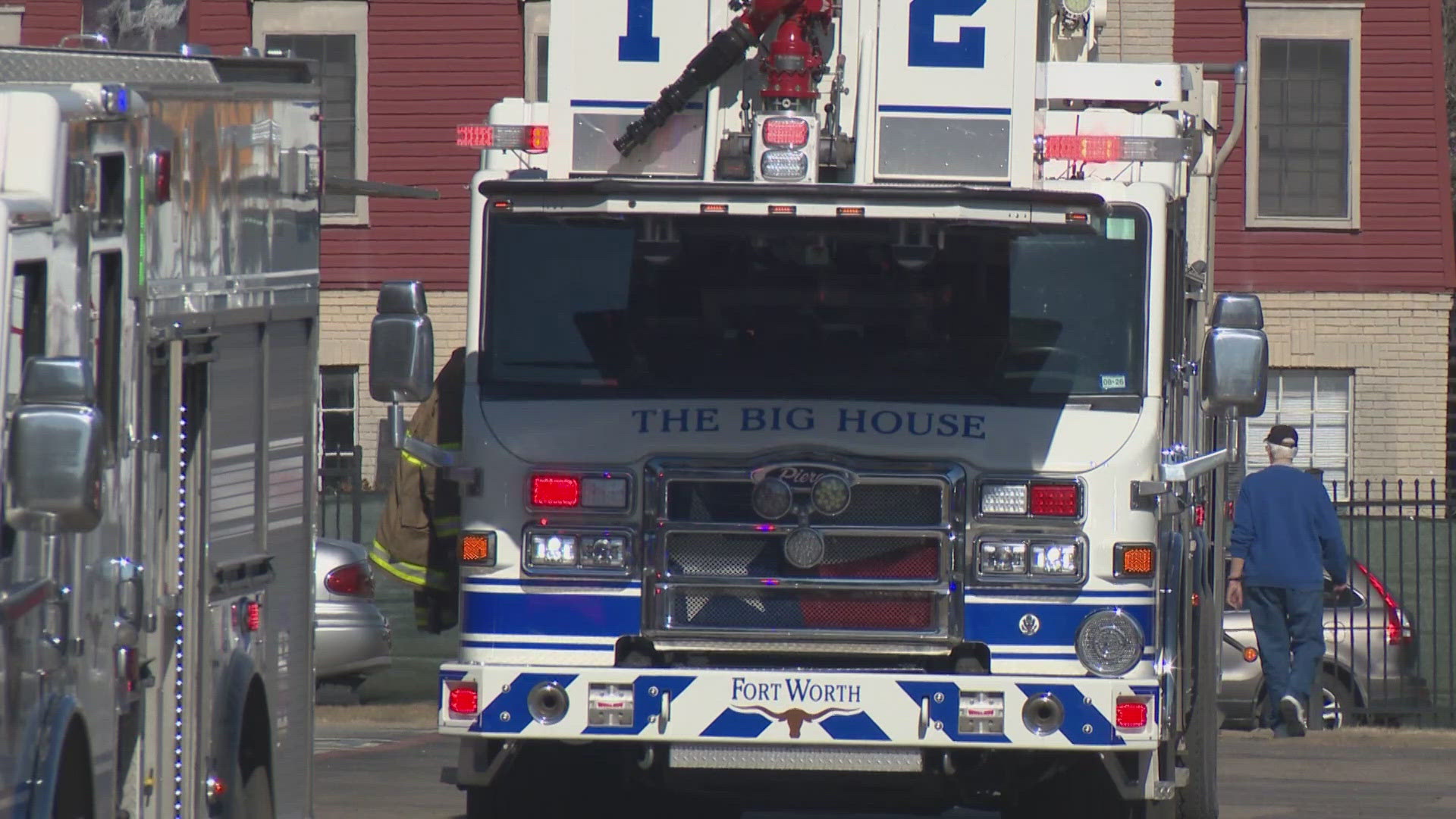 Fire prompts evacuation at a multi-story assisted living facility, Fort ...