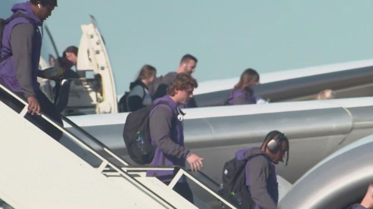 TCU Horned Frogs arrive in Los Angeles for College Football National Championship