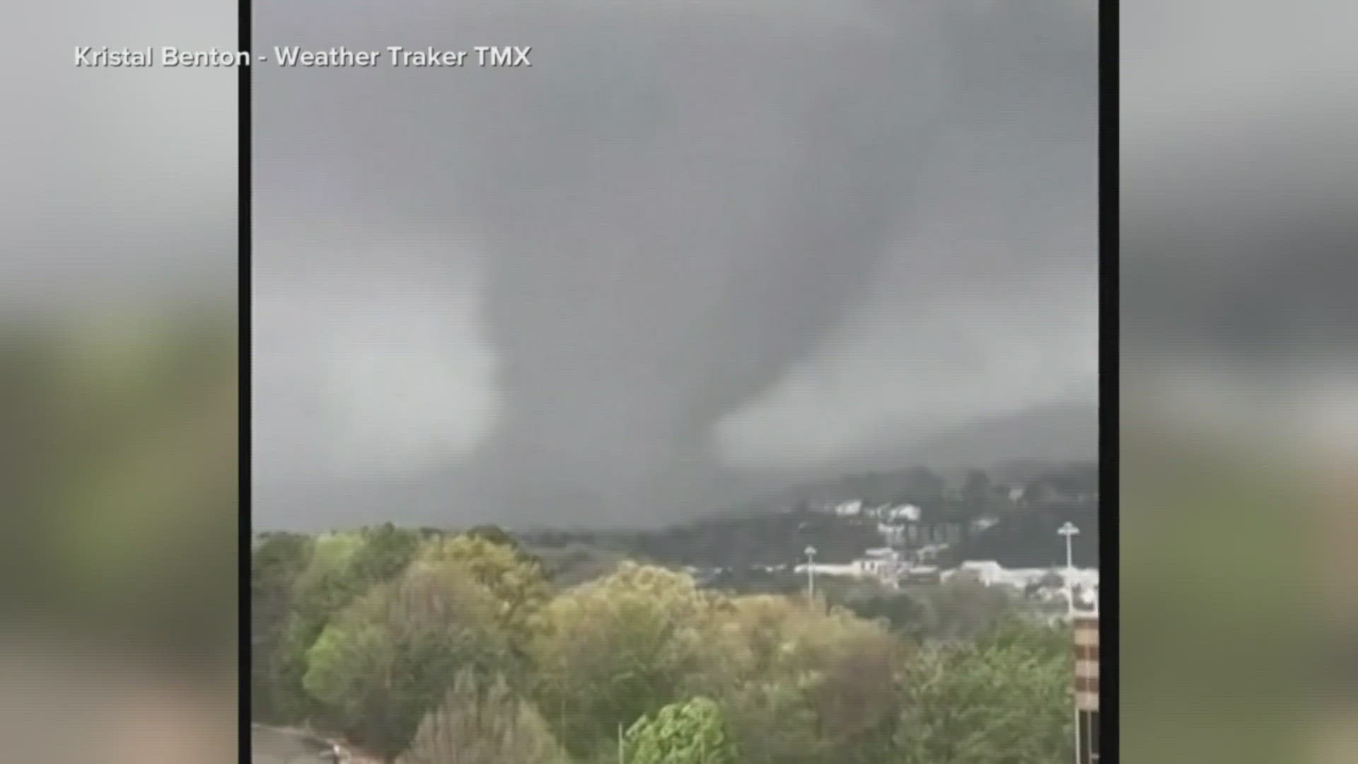 Dozens of tornadoes tear through Midwest and South | wfaa.com