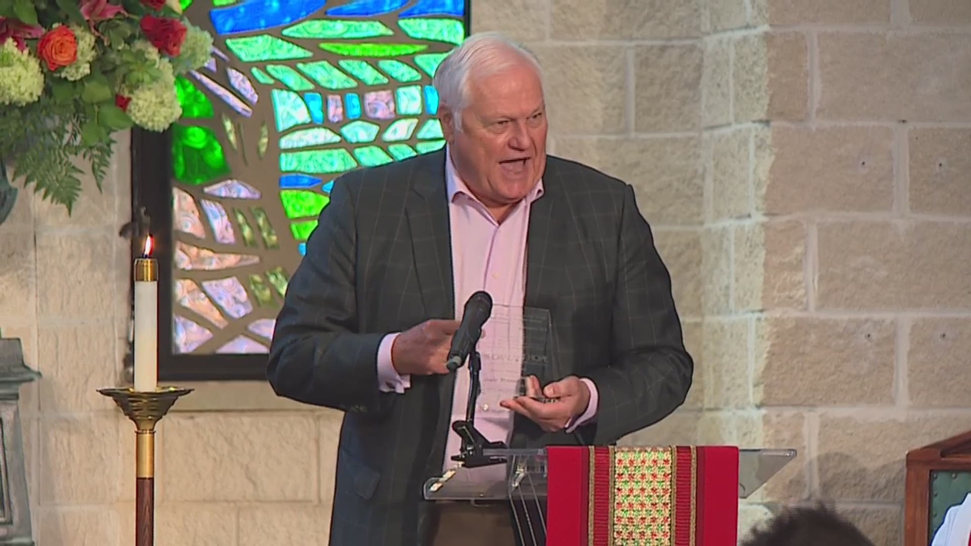 The Cathedral of Hope in Dallas awarded WFAA's Dale Hansen with its Hero of Hope honor this weekend.