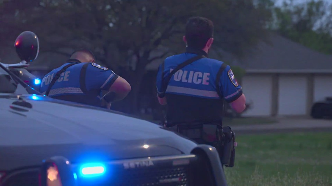 Several law enforcement agencies respond to Dallas County neighborhood