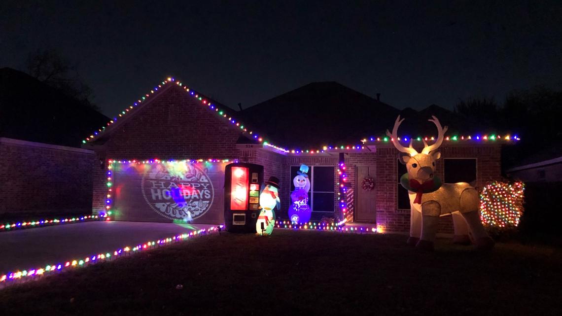 Best Christmas lights in DFW 2021