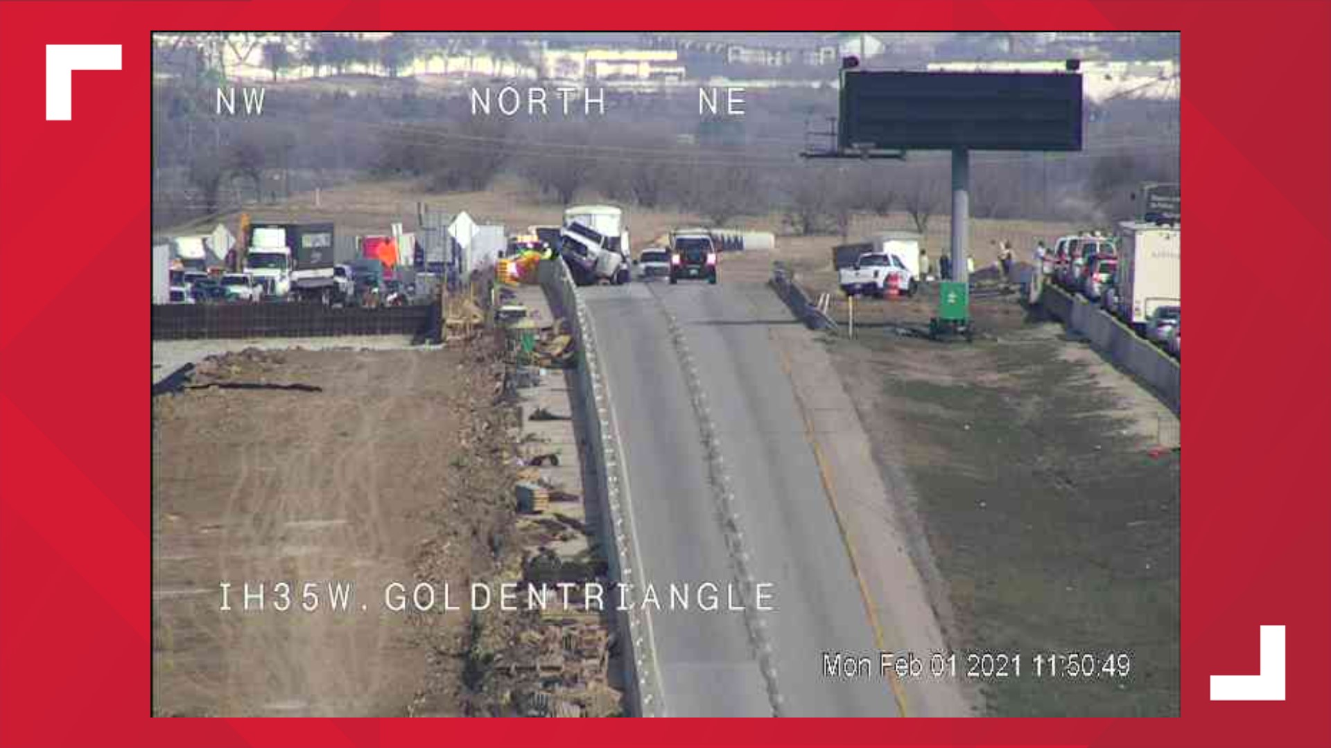 Crash on I-35W in northern Fort Worth causing delays | wfaa.com