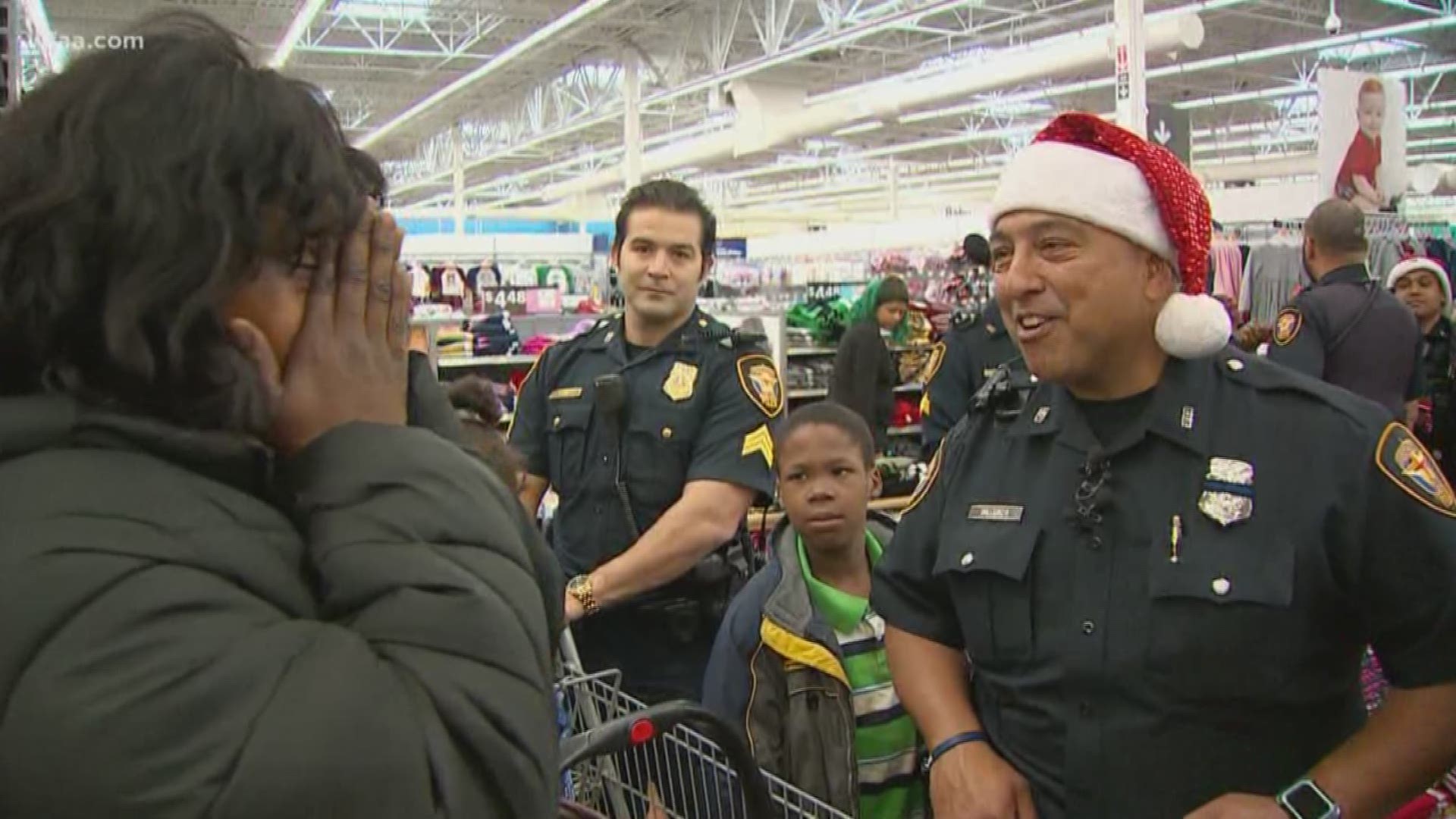 With a little detective work and the use of a radio, Fort Worth police officers were able to give shoppers presents on their wish lists.