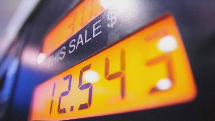 Gas prices continue to rise in DFW area
