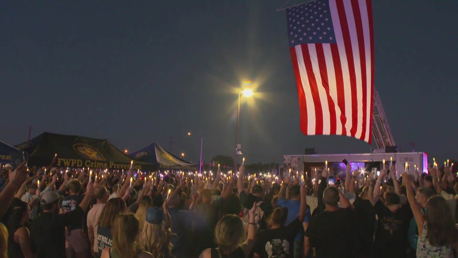 "Billy isn’t just a hero because of the way he died, Billy was a hero because of the way he lived," FWPD Chief Neil Noakes said during the vigil.