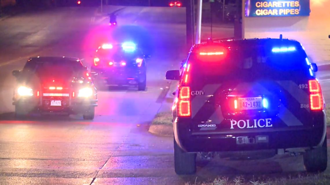 Man critically injured in shooting outside Fort Worth smoke shop ...