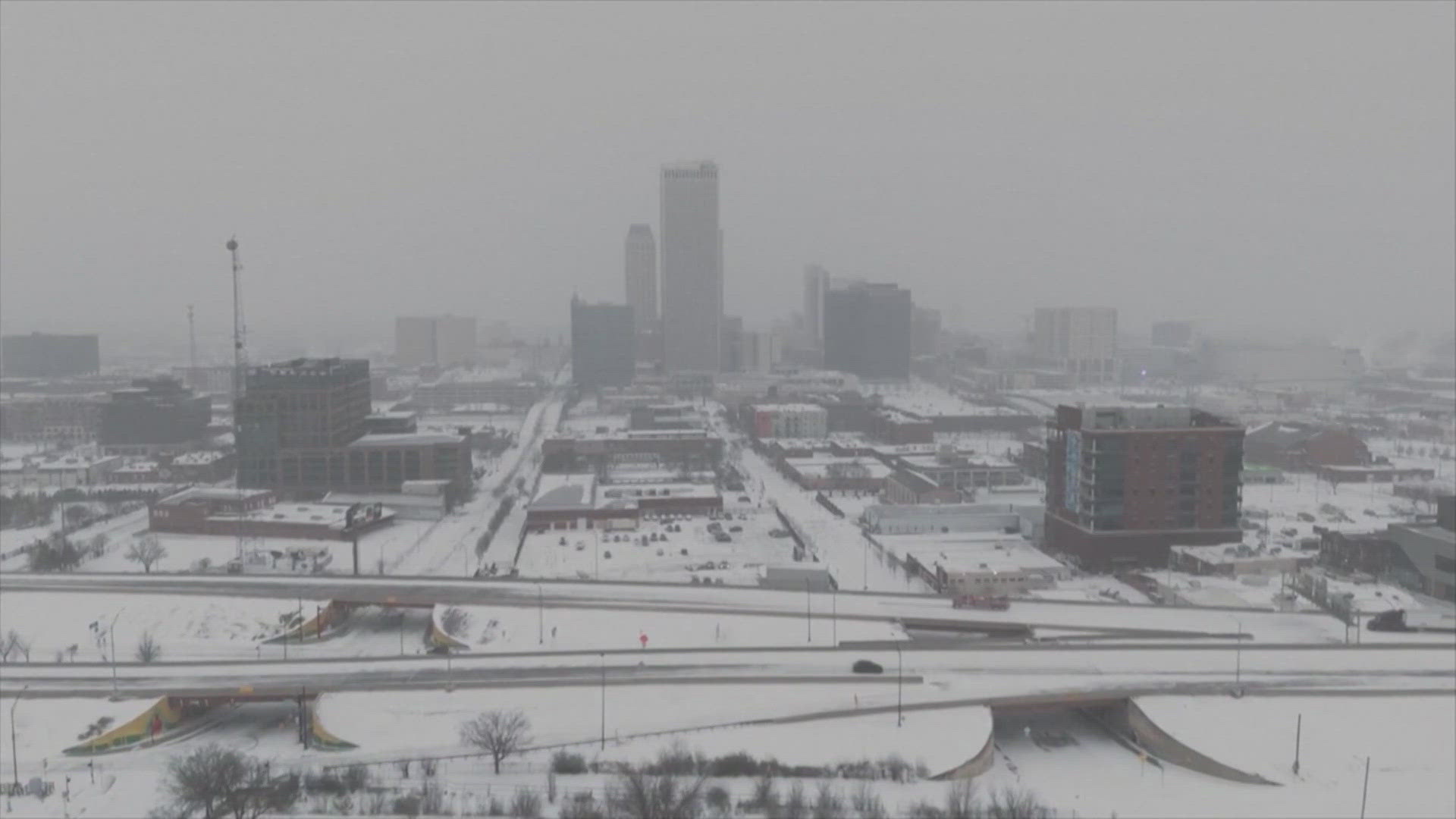 Winter storm dumps ice and snow on several cities across the south and ...